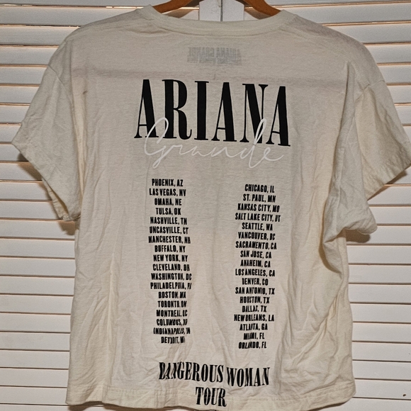 Ariana Grande Dangerous Women Tour T-shirt Size Large - Picture 5 of 6